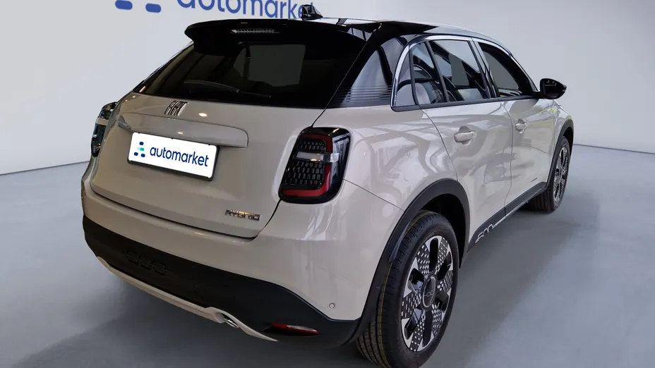 FIAT 600 600 1.2 Turbo Hybrid La Prima eDCT Nowy