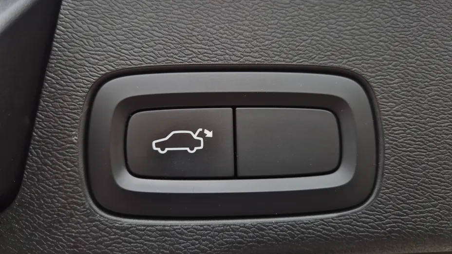 VOLVO XC60 XC60 T4 R-Design aut