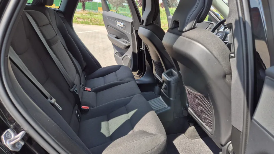 VOLVO XC60 XC60 T6 Plug-In Hybrid AWD Inscription Expression aut