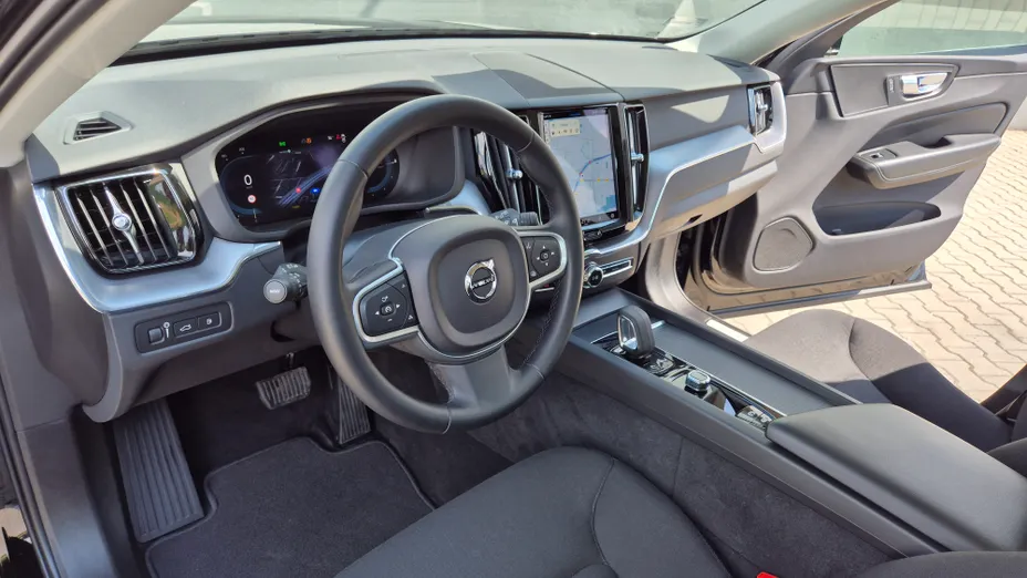 VOLVO XC60 XC60 T6 Plug-In Hybrid AWD Inscription Expression aut