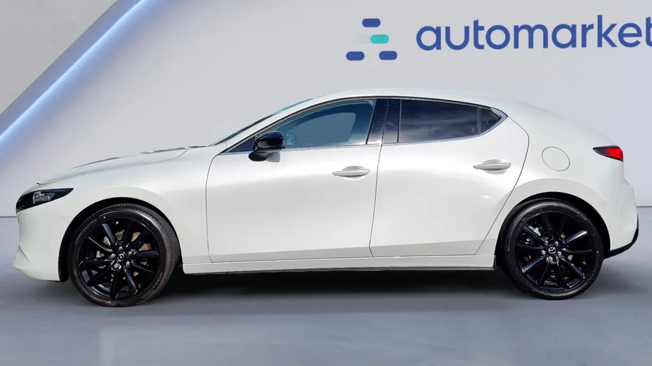 MAZDA 3 3 2.0 mHEV Nagisa aut