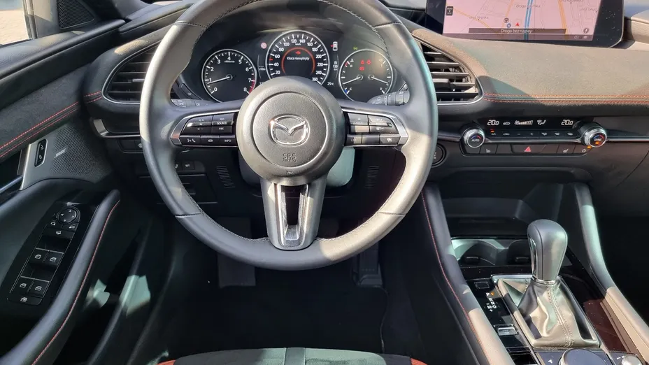 MAZDA 3 3 2.0 mHEV Nagisa aut