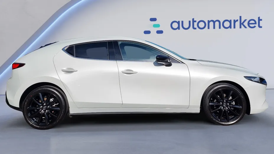 MAZDA 3 3 2.0 mHEV Nagisa aut