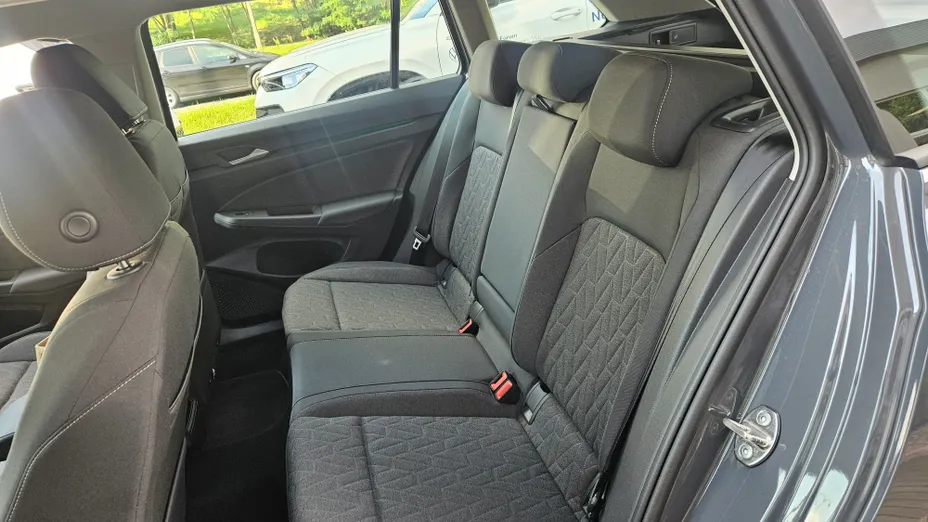 VOLKSWAGEN Golf Golf VIII 1.5 eTSI mHEV Life DSG Nowy