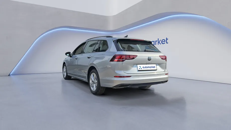 VOLKSWAGEN Golf Golf VIII 1.5 eTSI mHEV Life DSG Nowy
