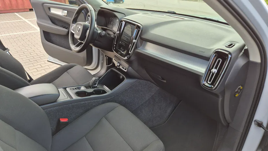 VOLVO XC40 XC40 D3 Momentum aut