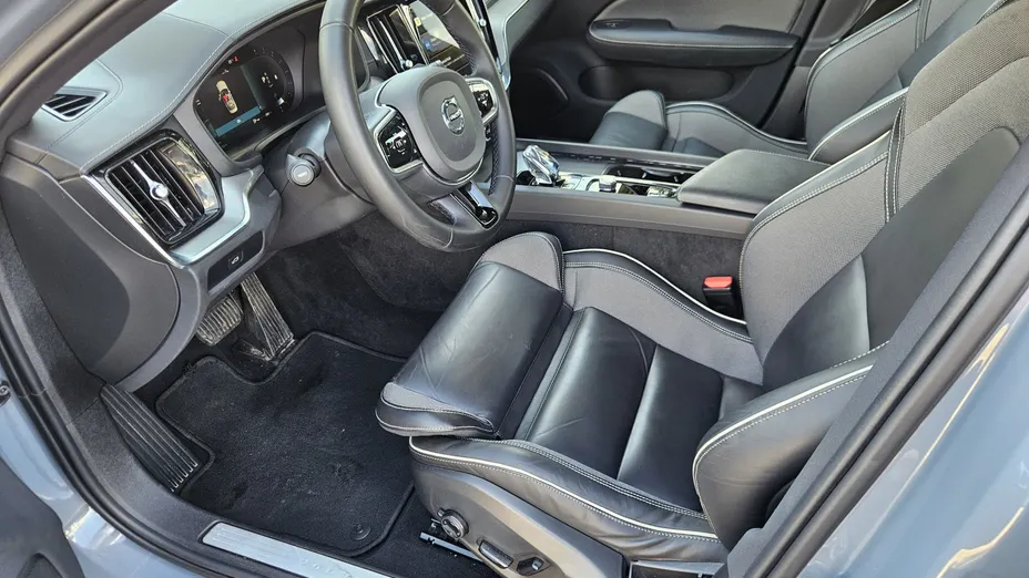 VOLVO S60 S60 B5 B AWD Ultimate Dark aut