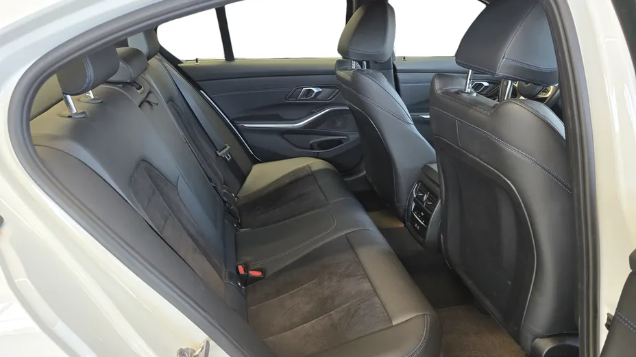 BMW Seria 3 318i M Sport aut
