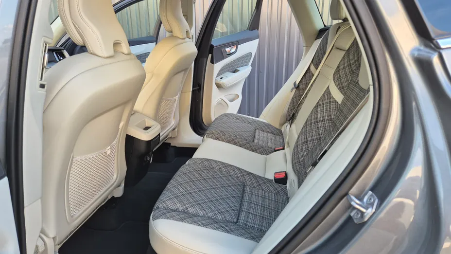 VOLVO XC60 XC60 D4 Momentum Pro aut