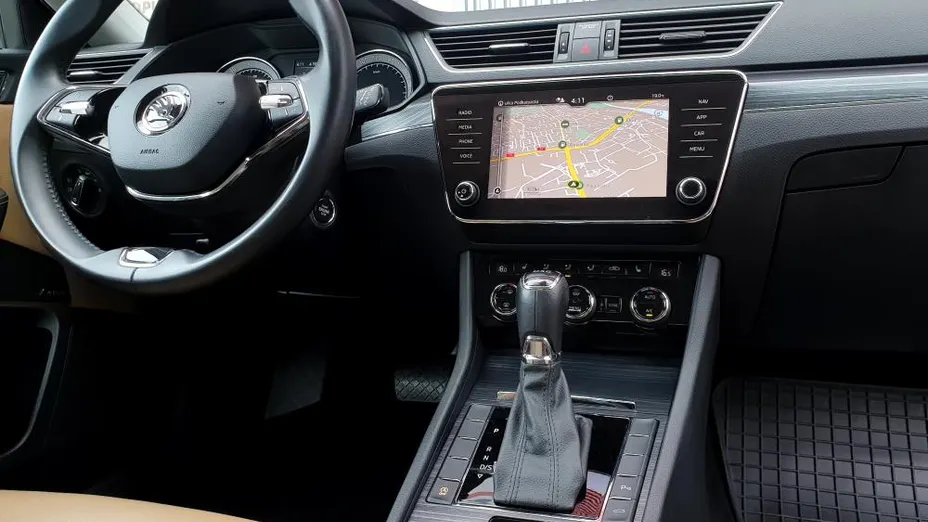 SKODA Superb Superb 1.5 TSI Style DSG