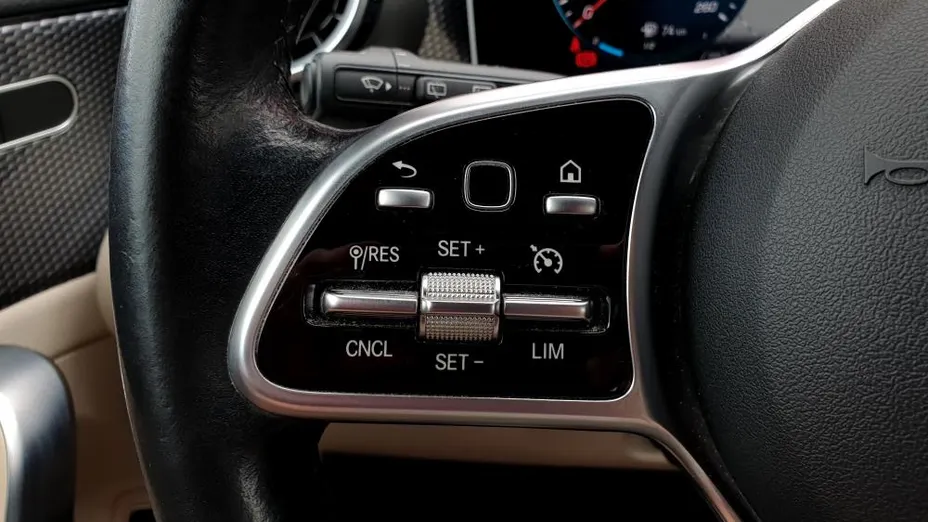 MERCEDES-BENZ CLA CLA 250 Progressive 7G-DCT