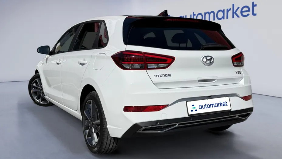 HYUNDAI i30 i30 1.5 T-GDI 48V Executive DCT
