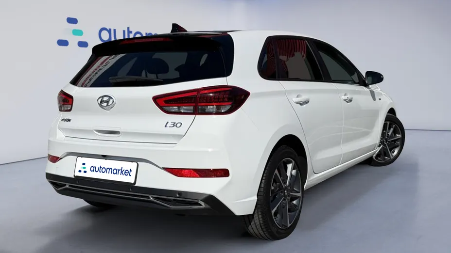 HYUNDAI i30 i30 1.5 T-GDI 48V Executive DCT