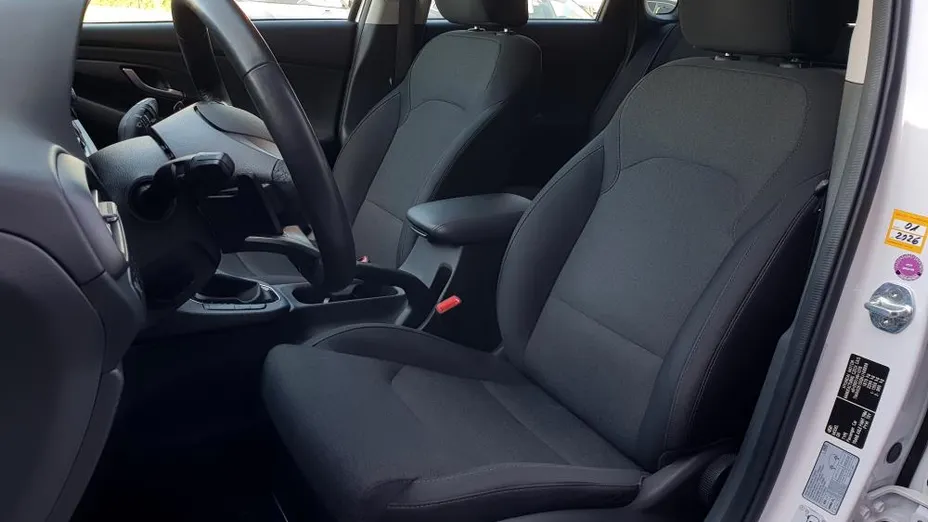 HYUNDAI i30 i30 1.5 T-GDI 48V Executive DCT