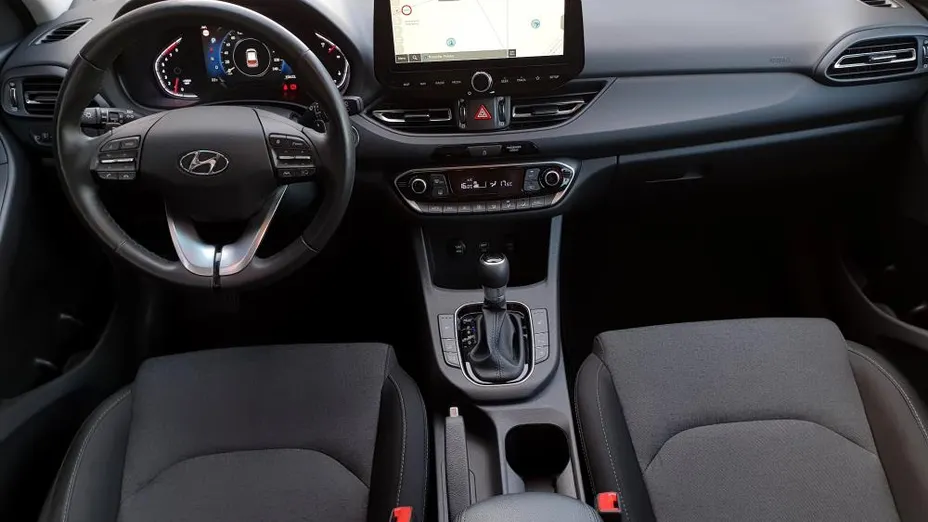 HYUNDAI i30 i30 1.5 T-GDI 48V Executive DCT
