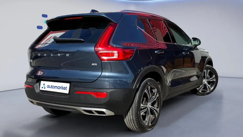 VOLVO XC40 XC40 T3 Momentum Pro