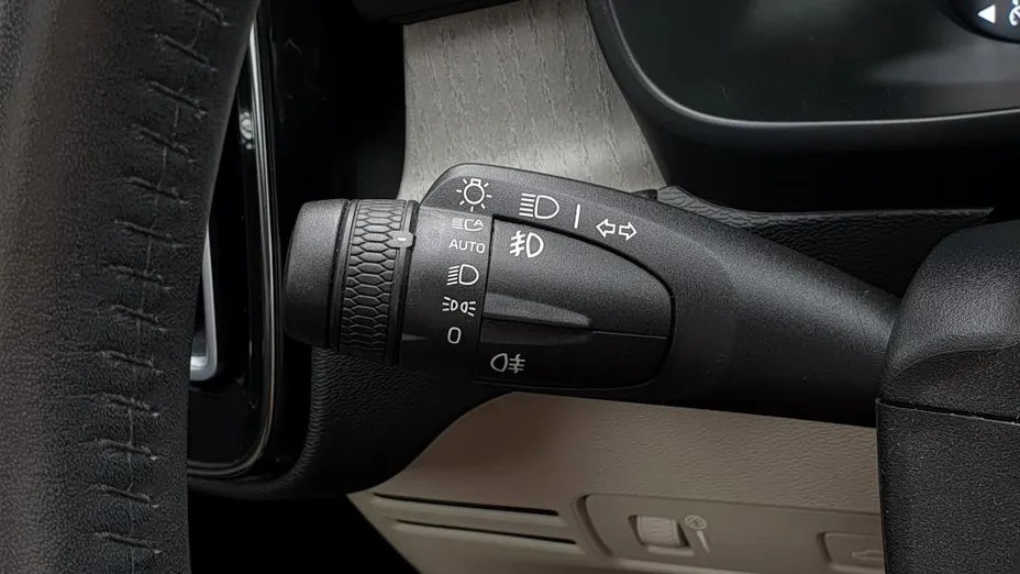 VOLVO XC40 XC40 T3 Momentum Pro