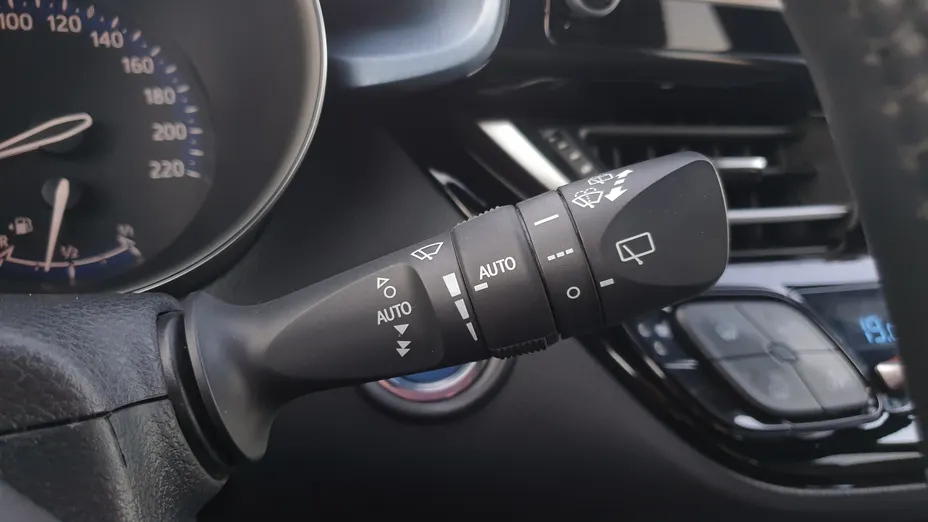 TOYOTA C-HR C-HR 1.8 Hybrid Style