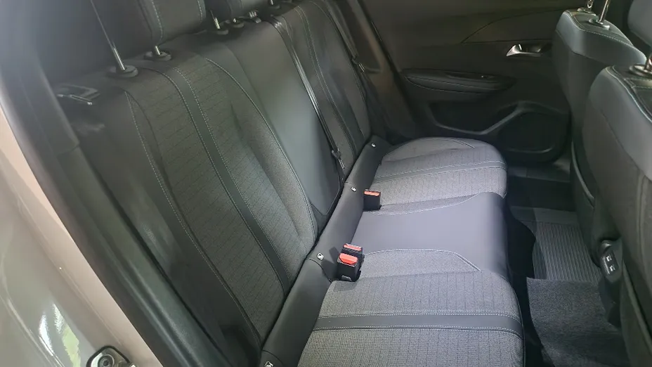 PEUGEOT 2008 2008 1.2 PureTech Allure Pack S&S EAT8