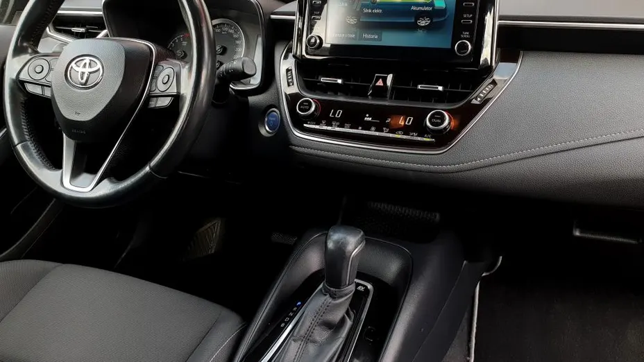 TOYOTA Corolla Corolla 1.8 Hybrid Active