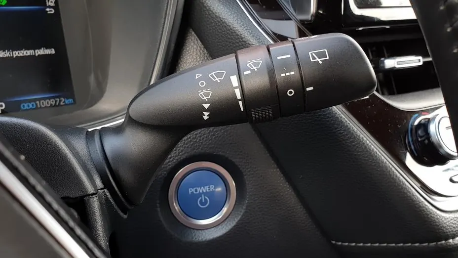 TOYOTA Corolla Corolla 1.8 Hybrid Active