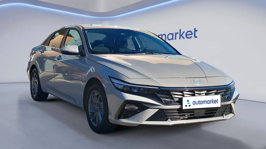 HYUNDAI Elantra Elantra 1.6 Smart
