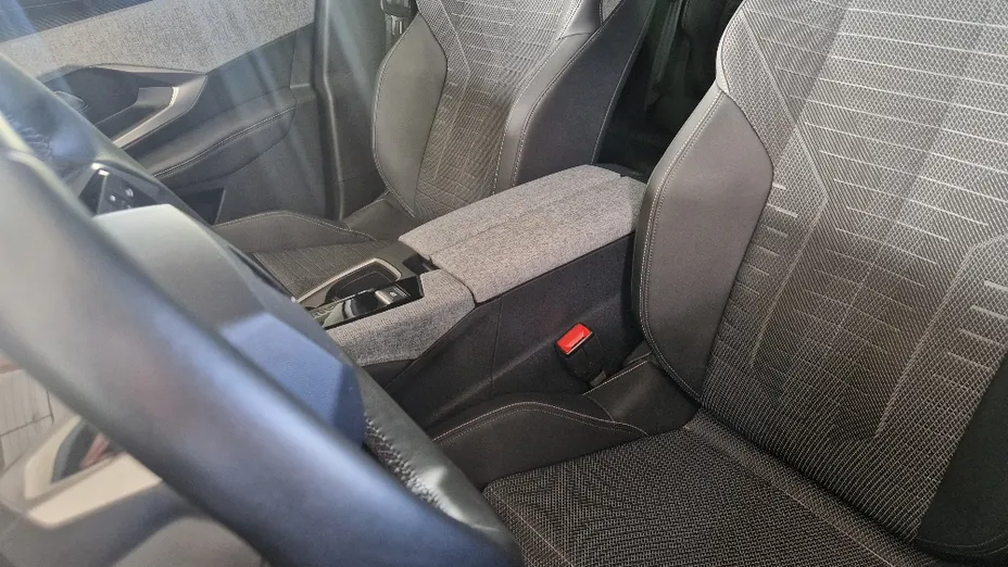 PEUGEOT 3008 3008 1.2 PureTech mHEV Allure e-DCS6