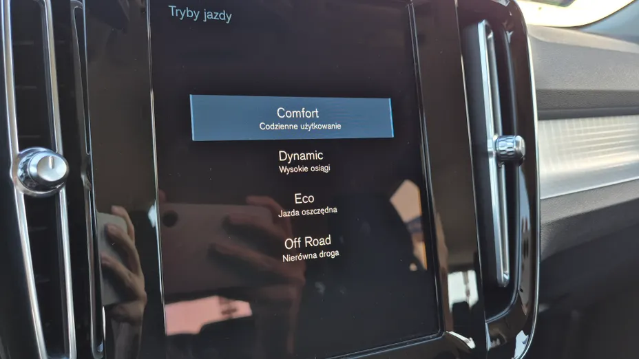 VOLVO XC40 XC40 T3 Momentum Pro aut