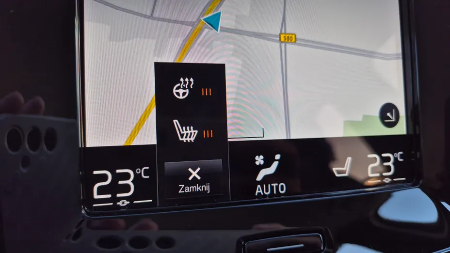 VOLVO XC40 XC40 T3 Momentum Pro aut