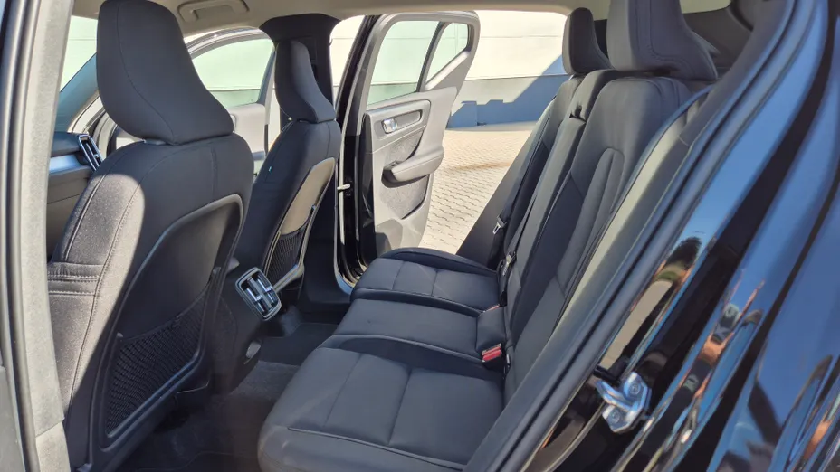 VOLVO XC40 XC40 T3 Momentum Pro aut
