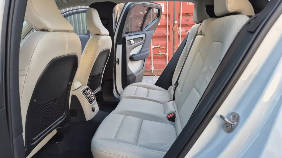 VOLVO XC40 XC40 T5 Plug-In Hybrid Inscription aut