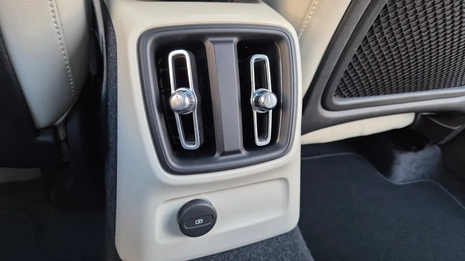 VOLVO XC40 XC40 T5 Plug-In Hybrid Inscription aut