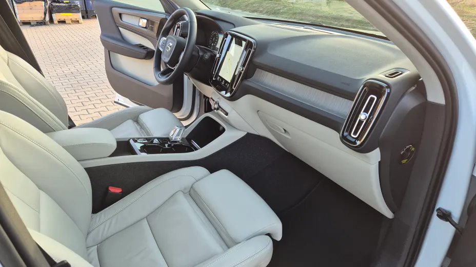 VOLVO XC40 XC40 T5 Plug-In Hybrid Inscription aut