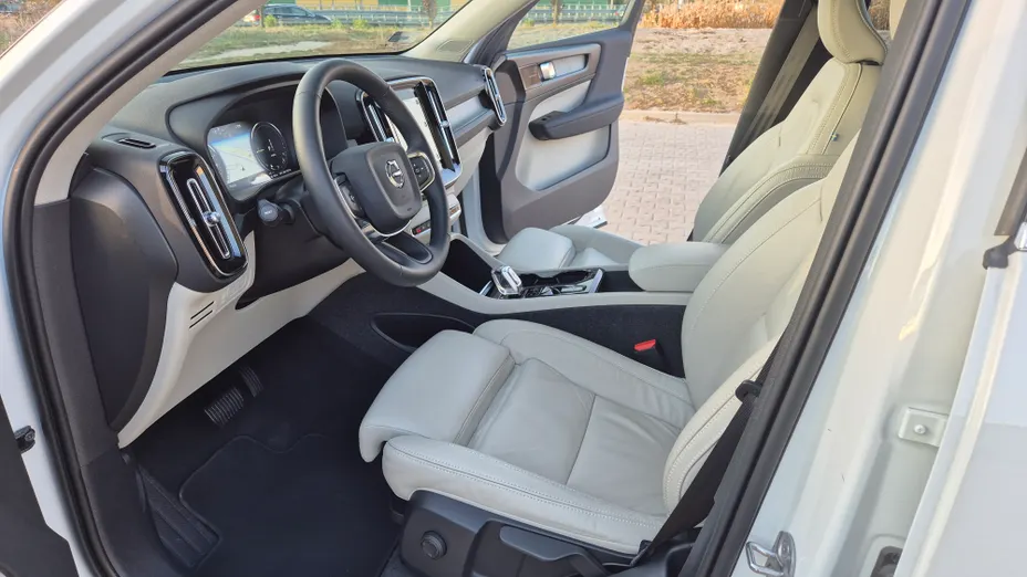 VOLVO XC40 XC40 T5 Plug-In Hybrid Inscription aut