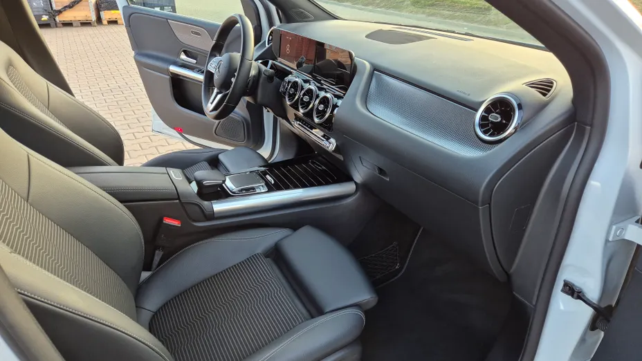 MERCEDES-BENZ B Klasa B 180 Style 7G-DCT