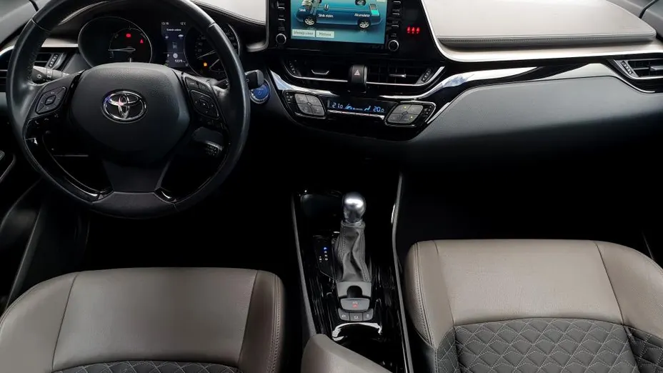 TOYOTA C-HR C-HR 2.0 Hybrid Executive