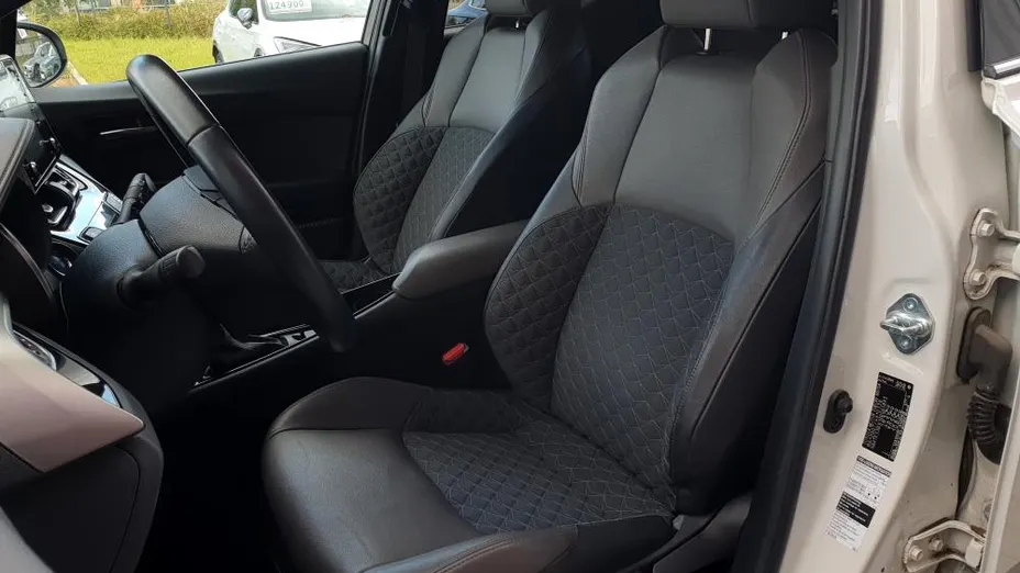 TOYOTA C-HR C-HR 2.0 Hybrid Executive