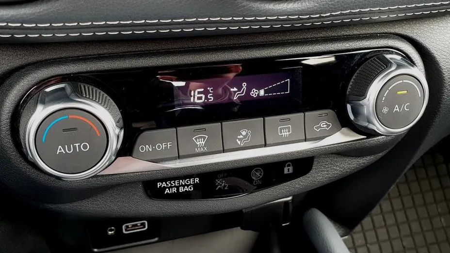 NISSAN Juke Juke 1.0 DIG-T N-Connecta