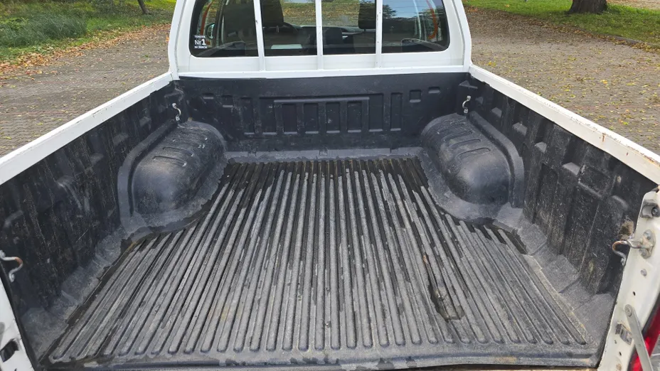 TOYOTA HiLux Hilux 2.4 D-4D Double Cab DLX 4x4