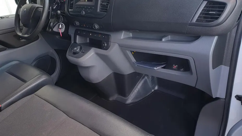 PEUGEOT Expert Expert 2.0 BlueHDi Long 3,1t Asphalt EAT8