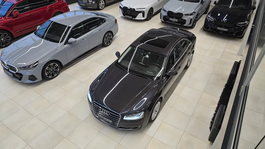 AUDI A8 A8 3.0 TDI clean diesel Quattro