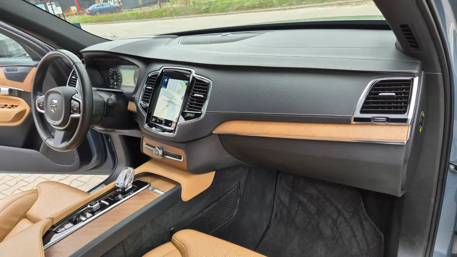 VOLVO XC90 XC90 T8 AWD Plug-In Hybrid Inscription 7os