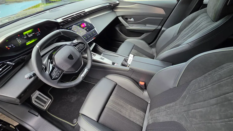 PEUGEOT 408 408 1.2 PureTech mHEV GT S&S e-DSC6 Nowy