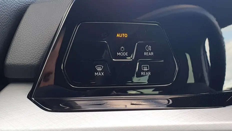 VOLKSWAGEN Golf Golf VIII 2.0 TDI Life