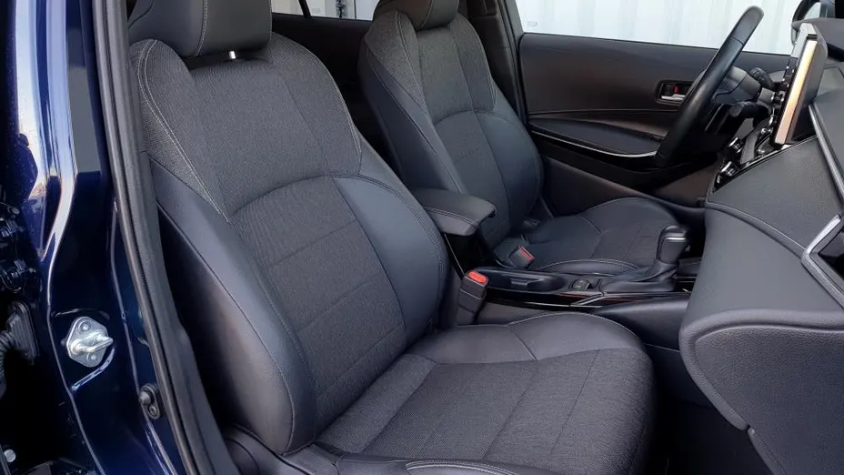 TOYOTA Corolla Corolla 2.0 Hybrid Comfort