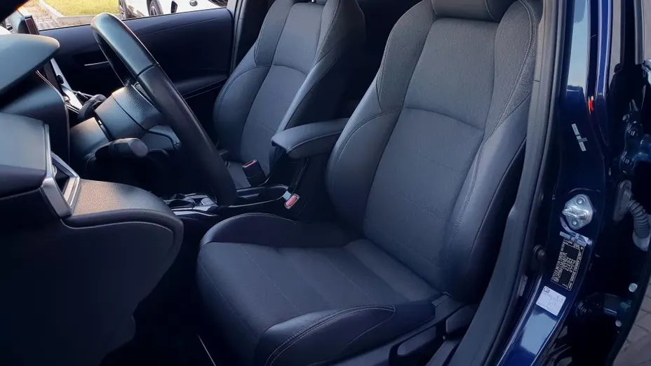 TOYOTA Corolla Corolla 2.0 Hybrid Comfort