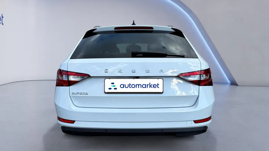 SKODA Superb Superb 2.0 TDI SCR Style DSG