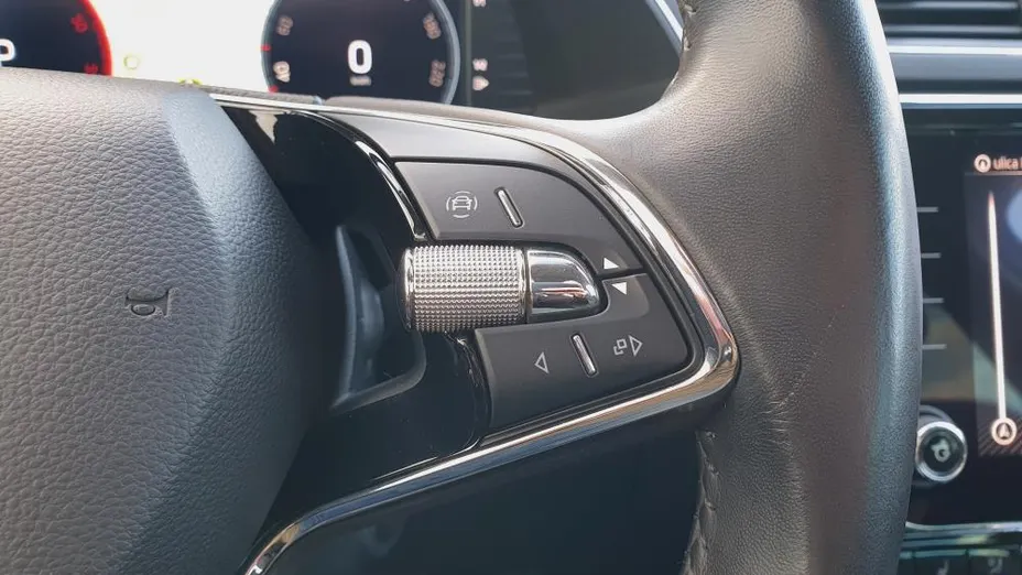 SKODA Superb Superb 2.0 TDI SCR Style DSG