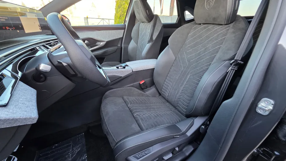 PEUGEOT 3008 3008 1.2 PureTech mHEV GT e-DCS6 Nowy