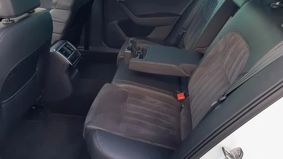 SKODA Superb Superb 2.0 TDI SCR Style DSG